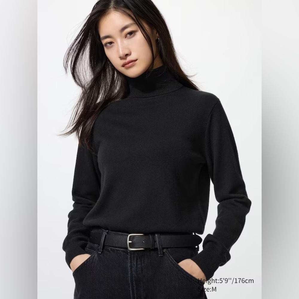 Uniqlo_Navy Cashmere Turtleneck Long Sleeve SweaterUnisex_xS